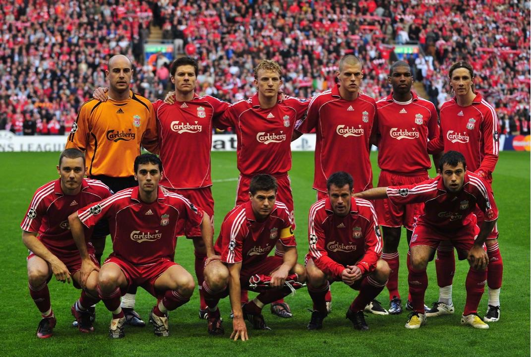 佩莱格里尼：塞维利亚落后时球迷往球场投掷杂物，这样不对（佩莱格里尼：塞维利亚球迷在球队落后时向场内掷物，行为不当）