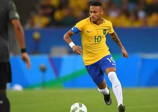 公牛全队三分命中率达41.2%，但罚球命中率仅56.3%（公牛外线准星达41.2%，罚球线却仅56.3%）