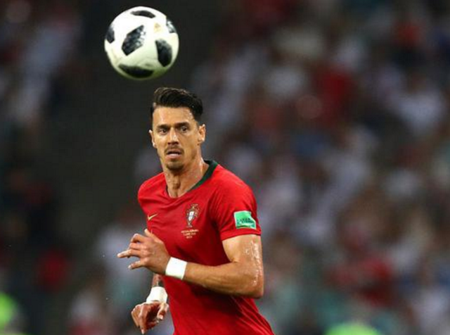 山东vs津门虎：4外援PK3外援，孙启航首发，王大雷缺阵（鲁津之战：4外援对阵3外援，孙启航首发，王大雷缺席）